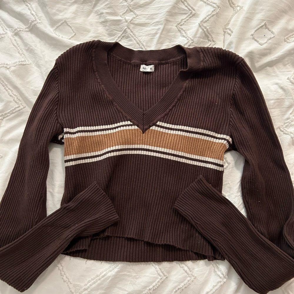 Garage long sleeve crop top